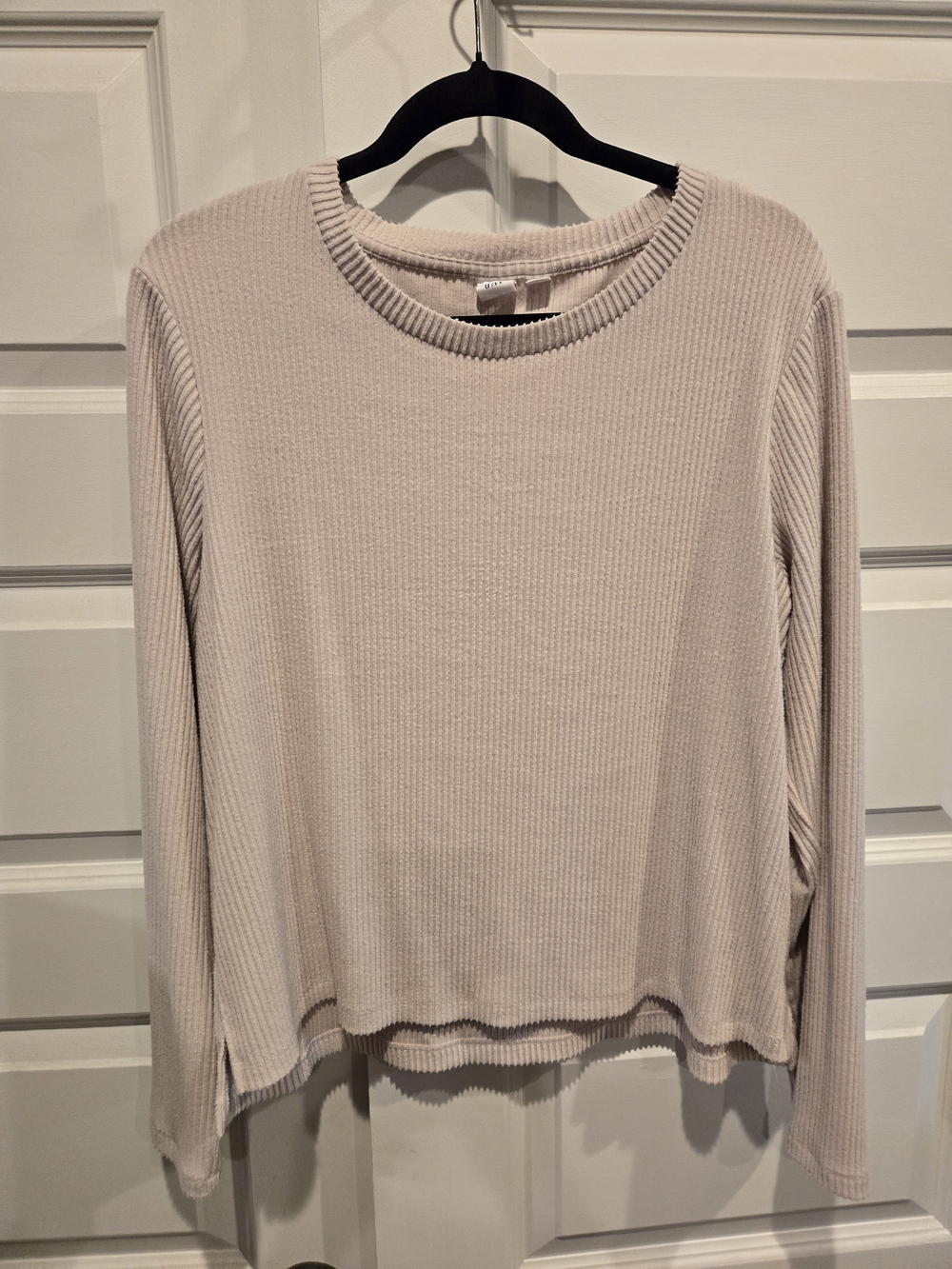 GAP Women's Ribbed Long-Sleeve Crewneck Top - Light Taupe